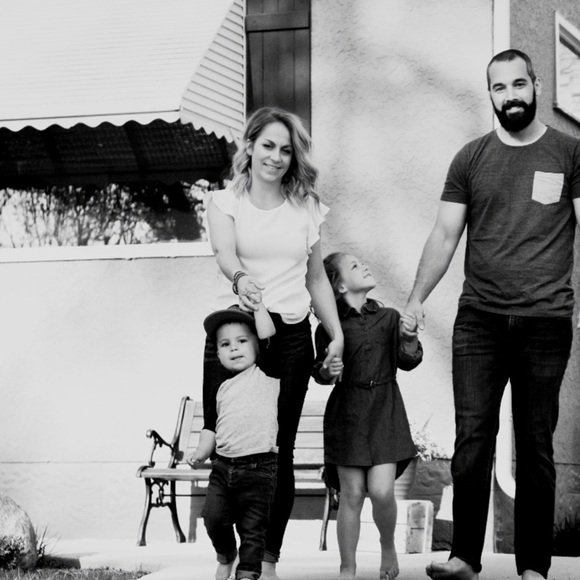 Meet your Posher, Hailey - Picture 1 of 1